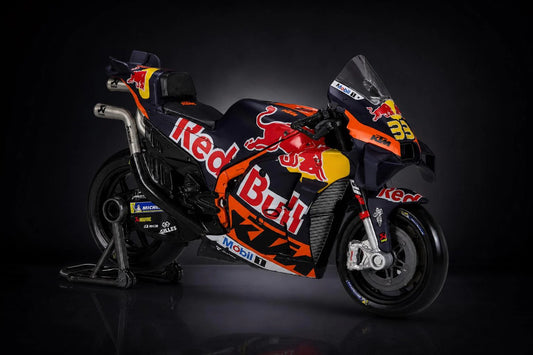 Brad Binder #33 Red Bull KTM Factory Racing RC16 MotoGP 1:18 Scale